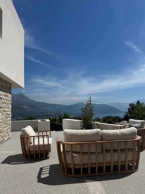 Image of Villa - 3 Bedrooms - 2 Bathrooms for Sale in Herceg-Novi-Herceg Novi-Montenegro, Image 5